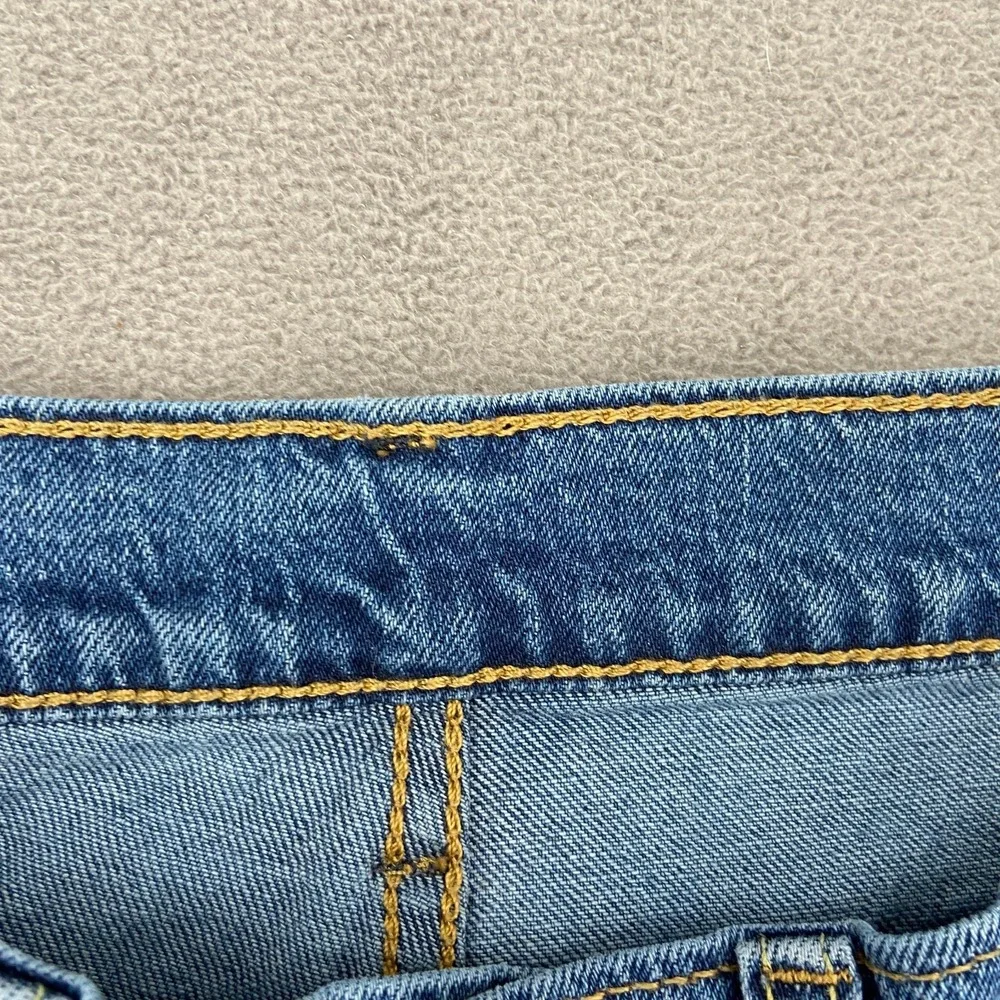 Levi's 505 Regular Fit Jeans Mens 34x32 Blue Denim Casual Mid Rise Straight Leg